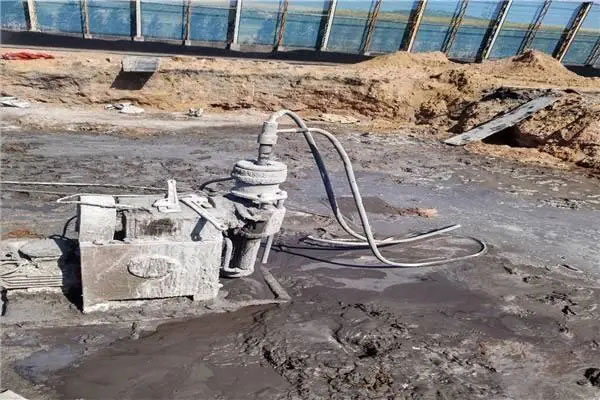 道里水泡基础注浆加固